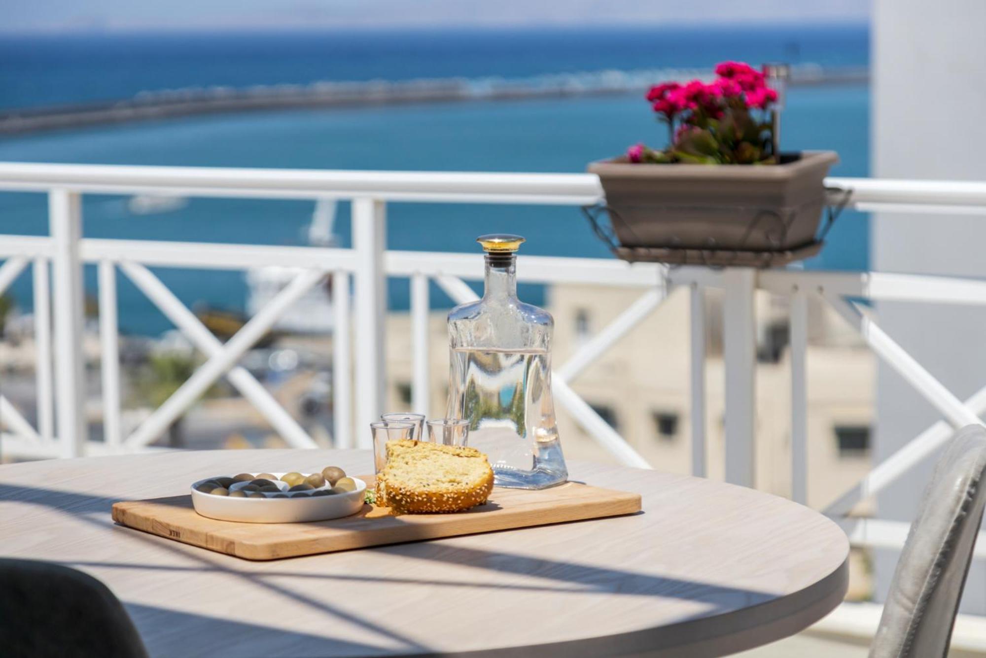 Chic, Downtown, Penthouse W Sundeck And Seaview Apartment Heraklion Exterior foto