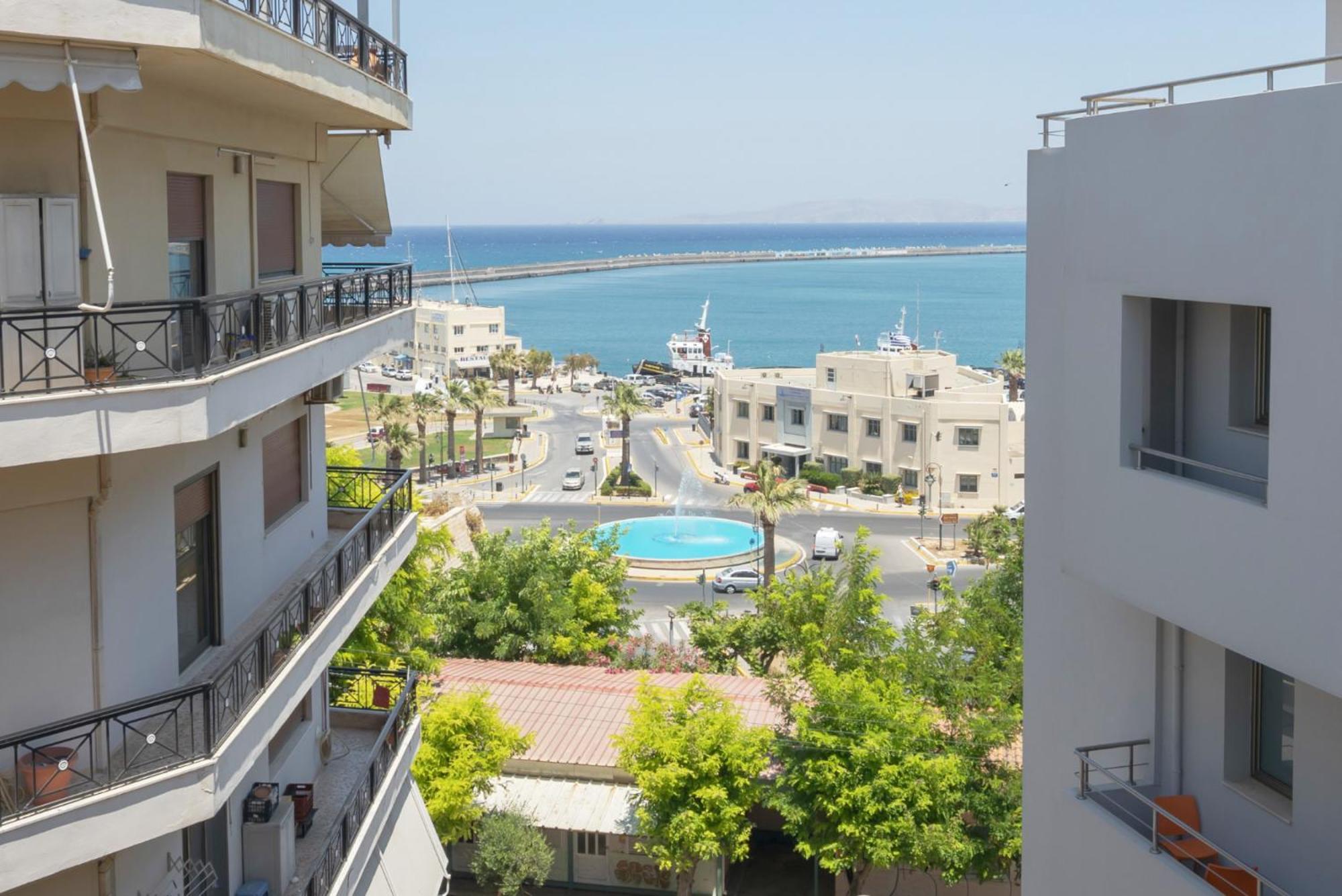 Chic, Downtown, Penthouse W Sundeck And Seaview Apartment Heraklion Exterior foto